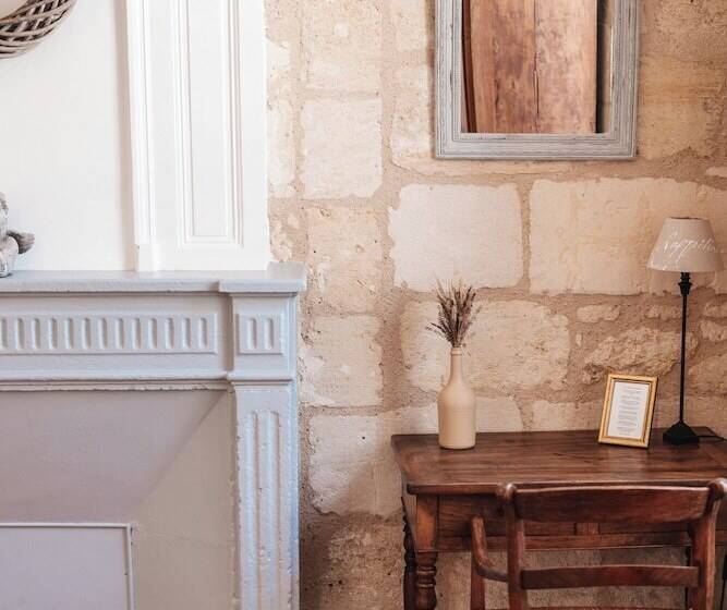 تختخواب و صبحانه Logisdescordeliers