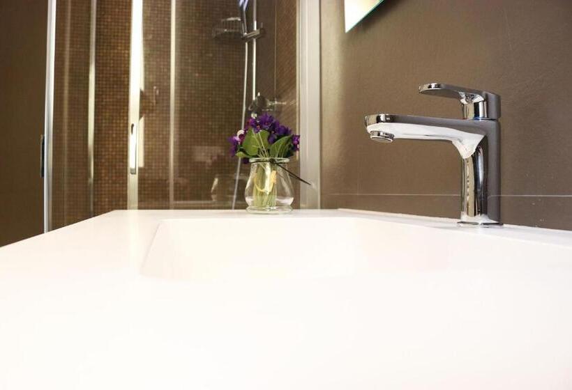 تختخواب و صبحانه The Sisters