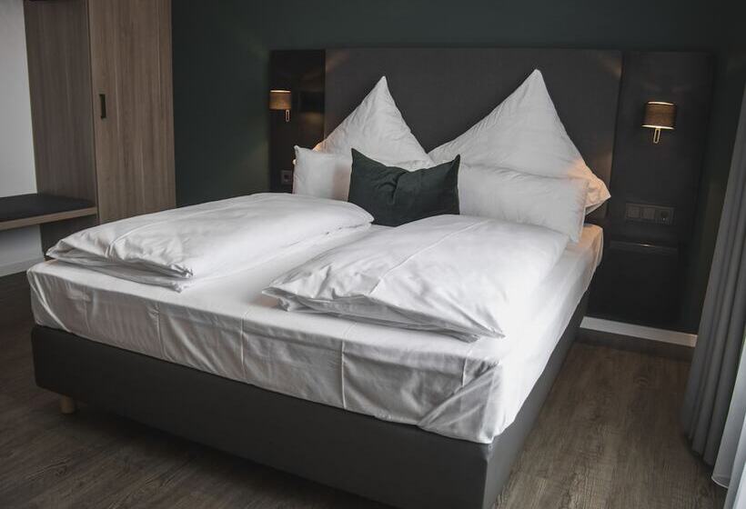 Hayta Hotel Stuttgart Airport Messe