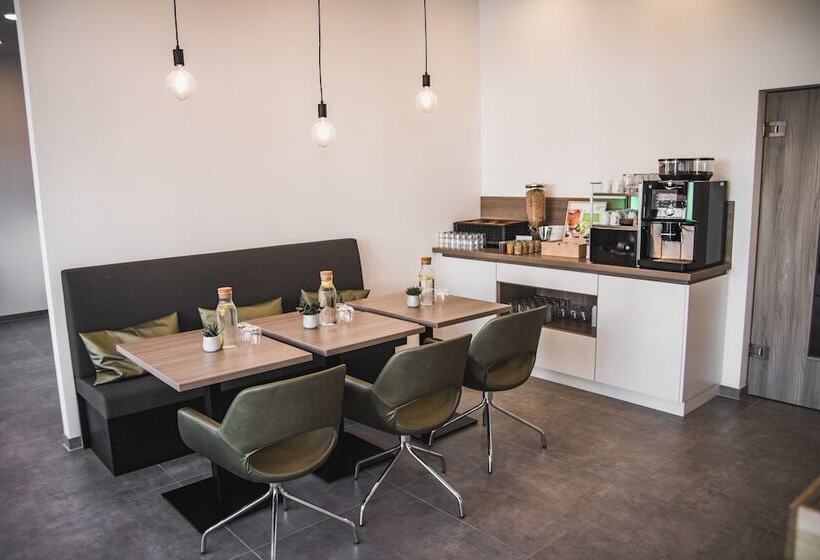 Hayta Hotel Stuttgart Airport Messe