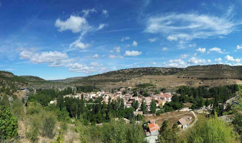 בית מלון כפרי La Noguera