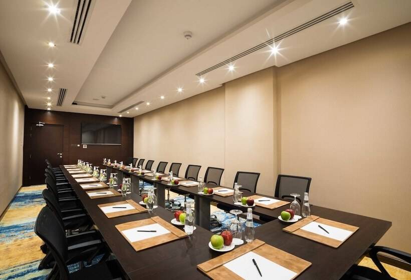 هتل Naviti Warwick Dammam