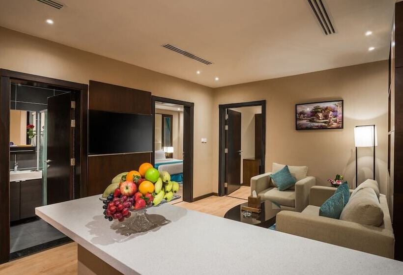 هتل Naviti Warwick Dammam