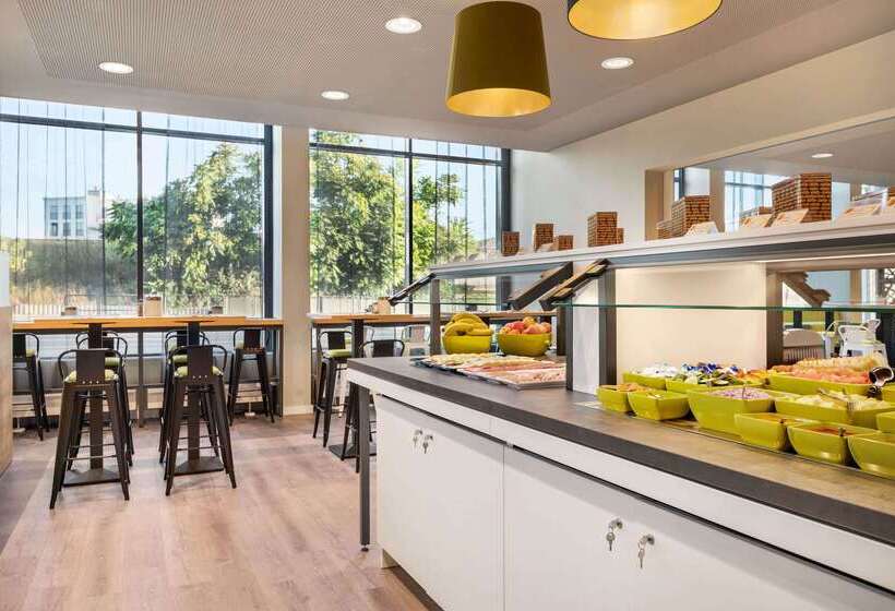 هتل Super 8 By Wyndham Dresden