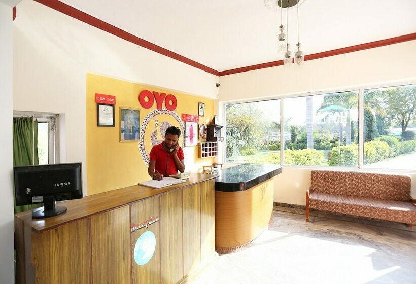 Oyo 29925 Hotel Green House