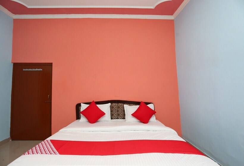 Oyo 29925 Hotel Green House