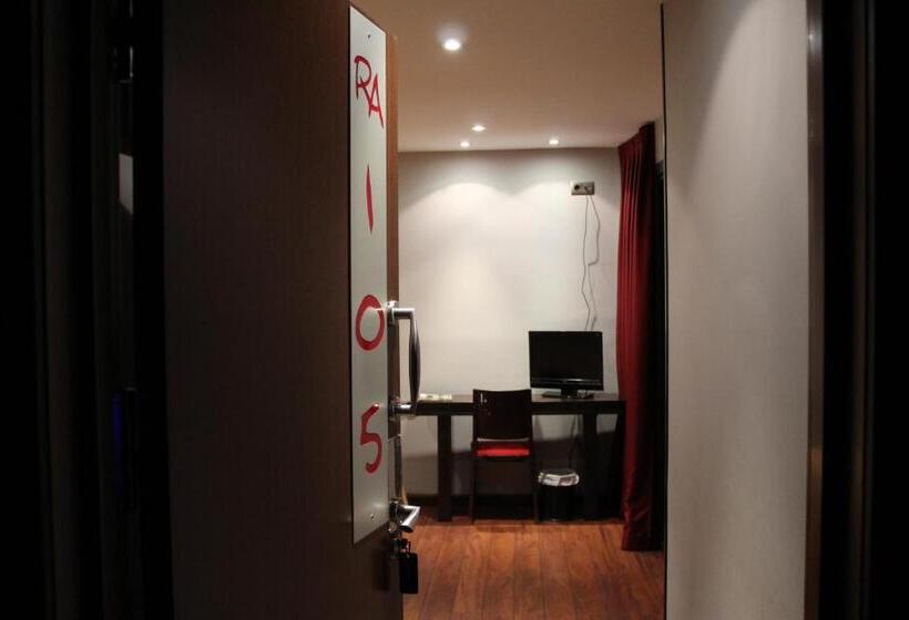 بنسيون Hostal Royal Almorox