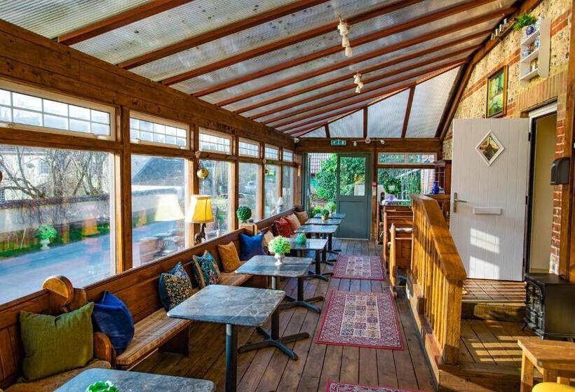 הוסטל The Rivers Arms