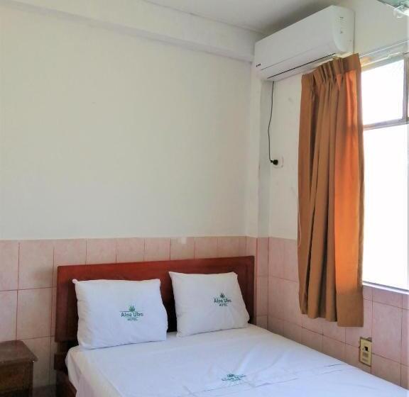 هتل Aloe Uka