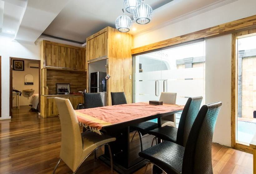 酒店 Naufal Guest House Syariah