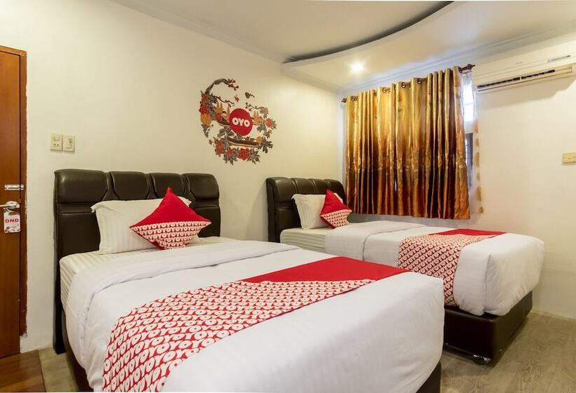 酒店 Naufal Guest House Syariah