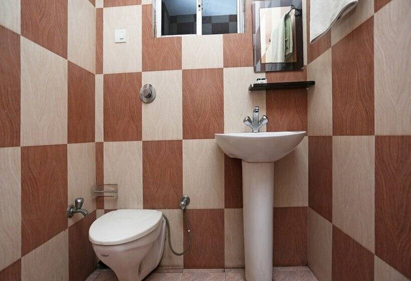 هتل Oyo 27644 Cozycom