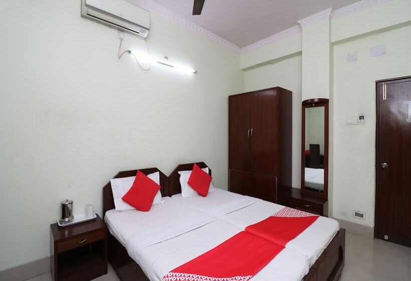 هتل Oyo 27644 Cozycom