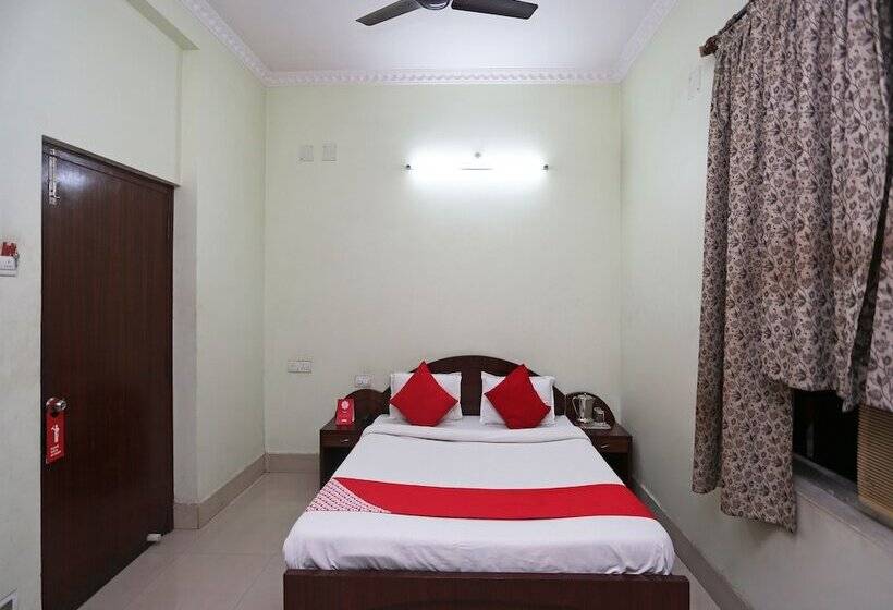 هتل Oyo 27644 Cozycom