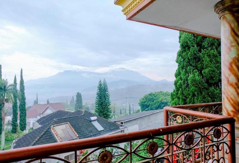 Отель Oyo 538 Villa Handayani Syariah