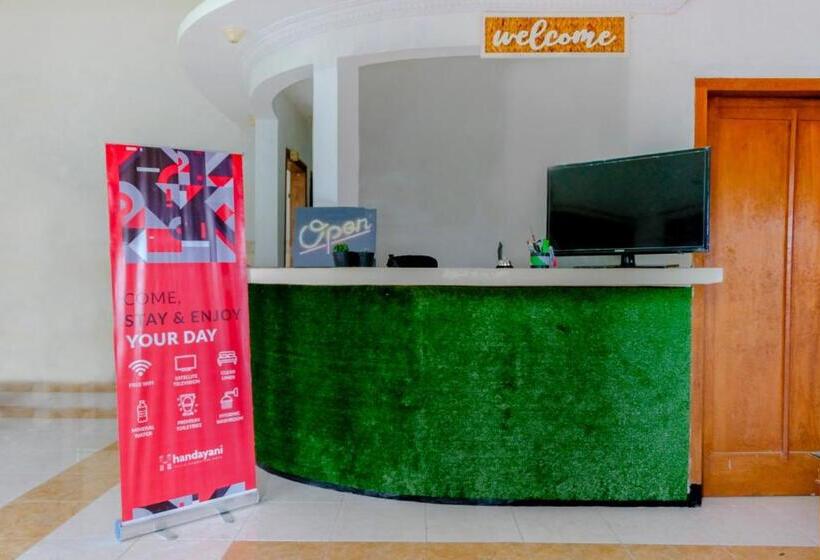 Отель Oyo 538 Villa Handayani Syariah