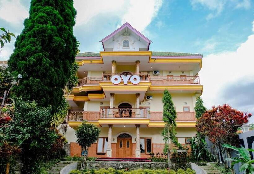 Отель Oyo 538 Villa Handayani Syariah
