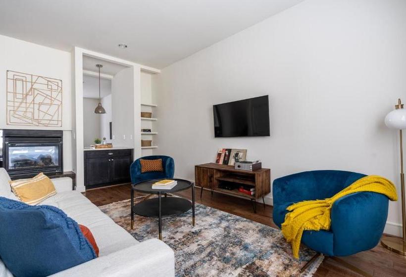 בית מלון כפרי The Guild Uptown | Mckinney Ave