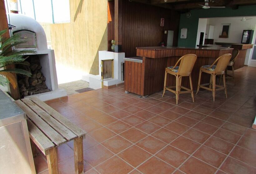 منتجع Cortijo Media Legua