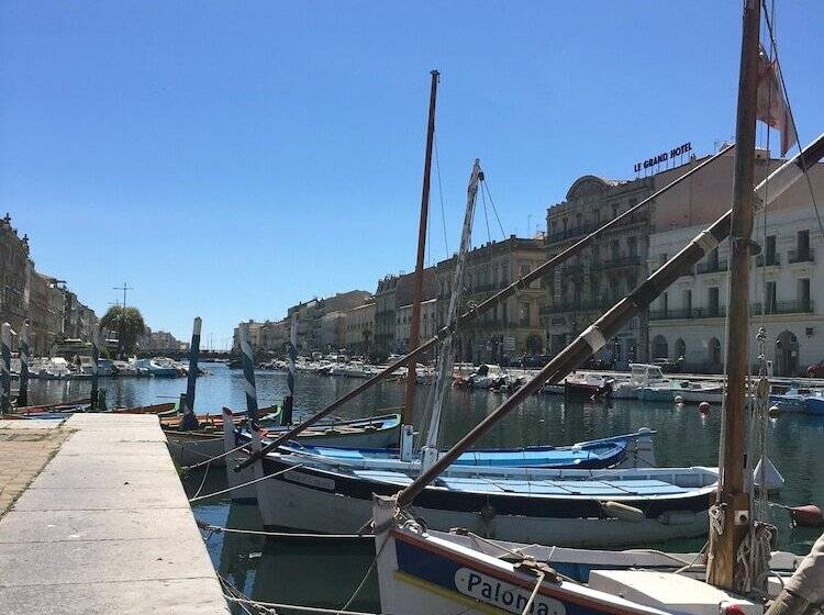 مبيت وإفطار La Domitia   Maison D Hôtes, Spa & Massages