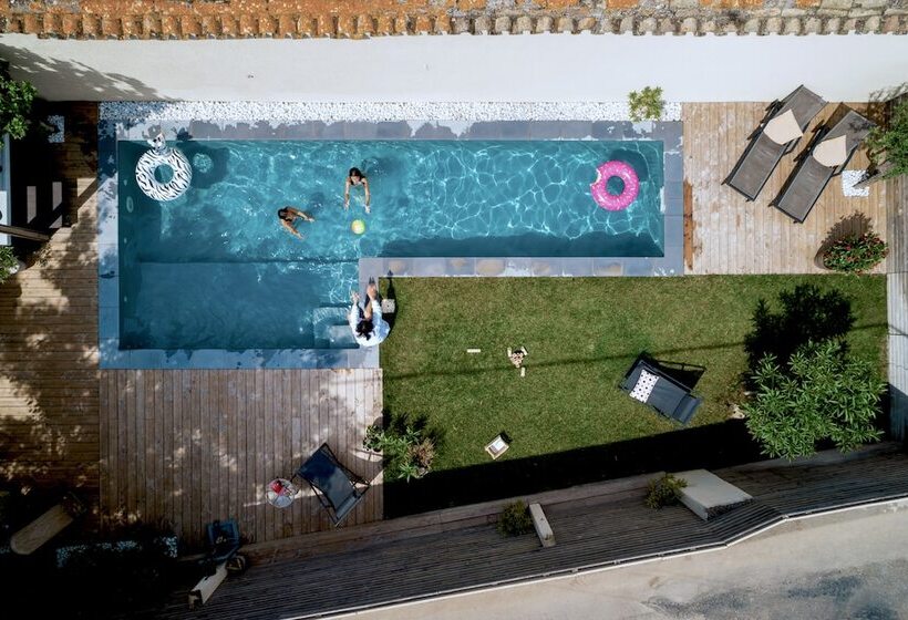 مبيت وإفطار La Domitia   Maison D Hôtes, Spa & Massages