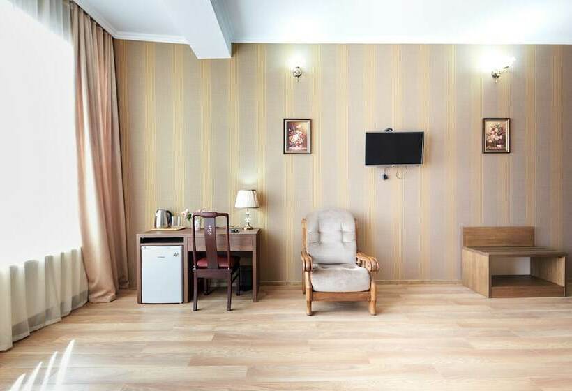 هتل Antique Resorts