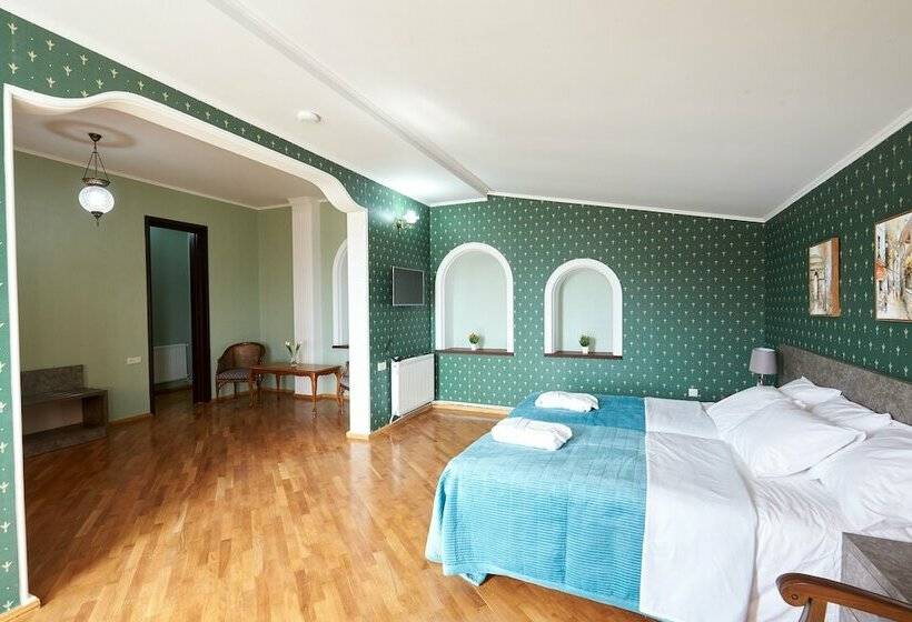 هتل Antique Resorts