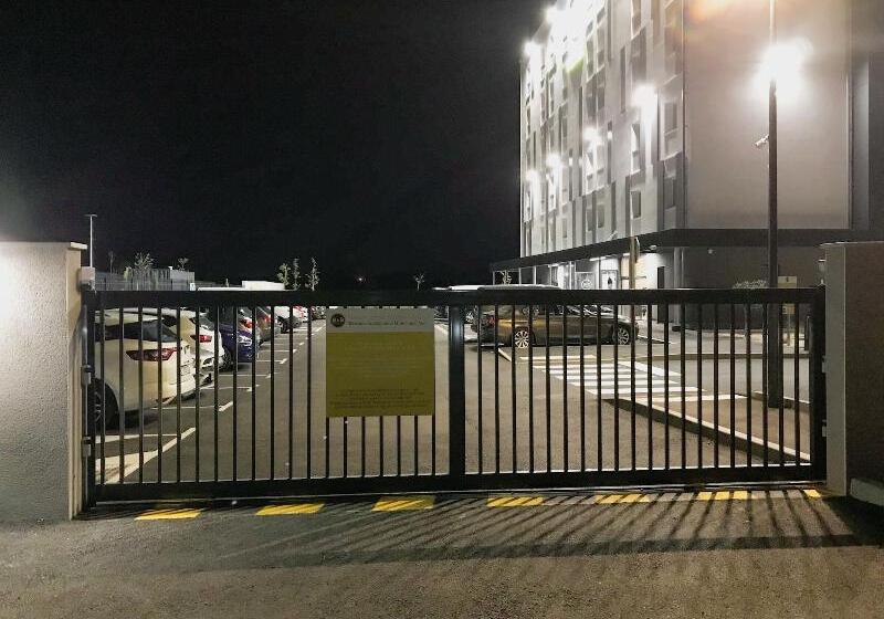 B&b Hotel Montélimar Sud