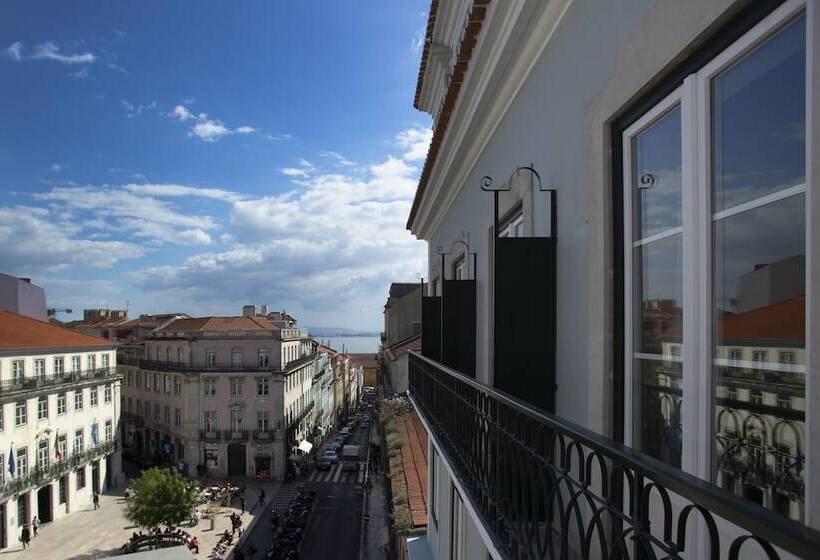 هتل Esqina Cosmopolitan Lodge