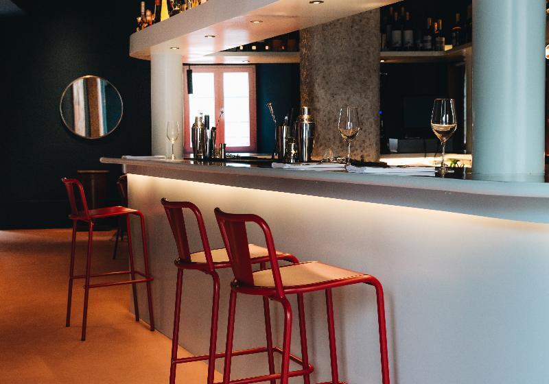 هتل Esqina Cosmopolitan Lodge