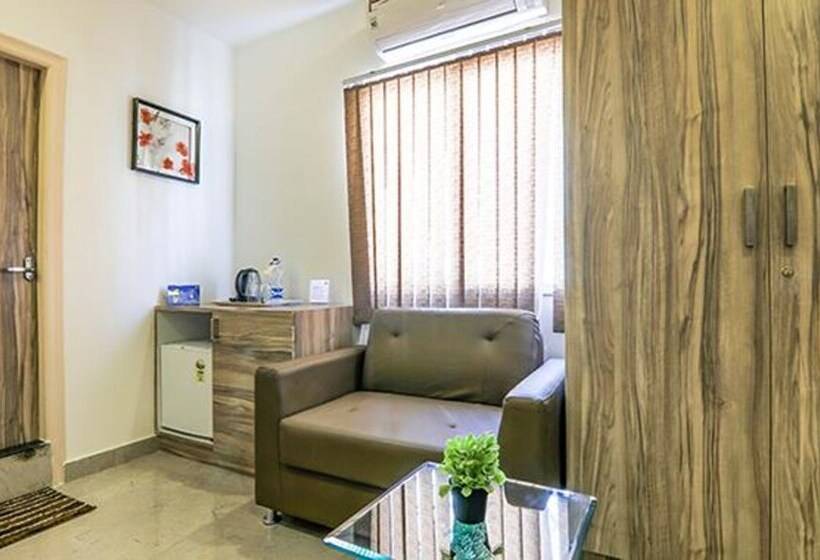 Fabhotel Vista Suites