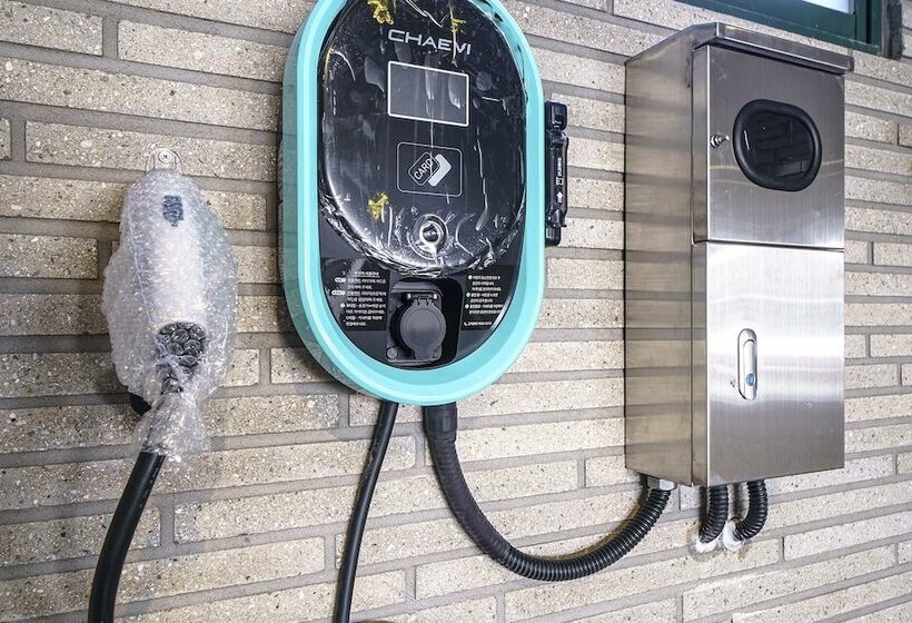 בית מלון כפרי Gimhae Samgye Brown Dot