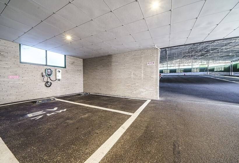 בית מלון כפרי Gimhae Samgye Brown Dot