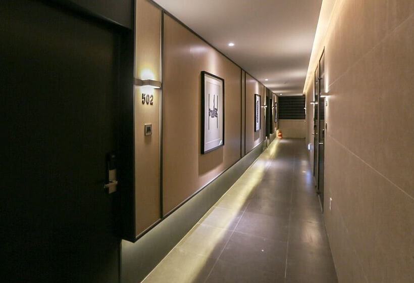 בית מלון כפרי Gimhae Samgye Brown Dot