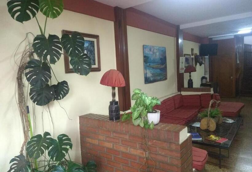 فندق Residencial Marlis