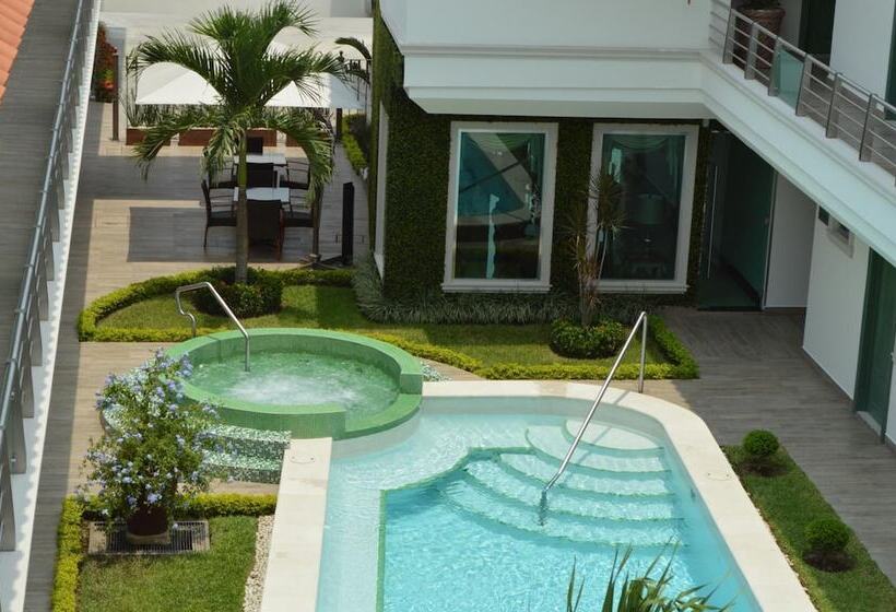 호텔 Villa Magna Poza Rica