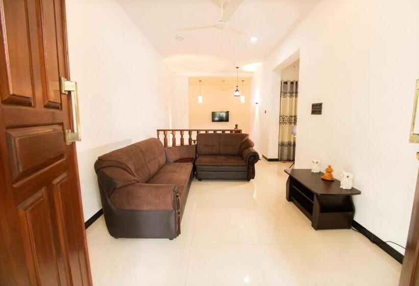 Пансион The Green Lagoon Villa