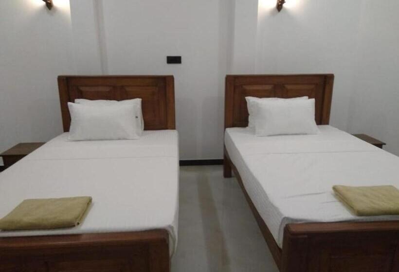 Пансион The Green Lagoon Villa