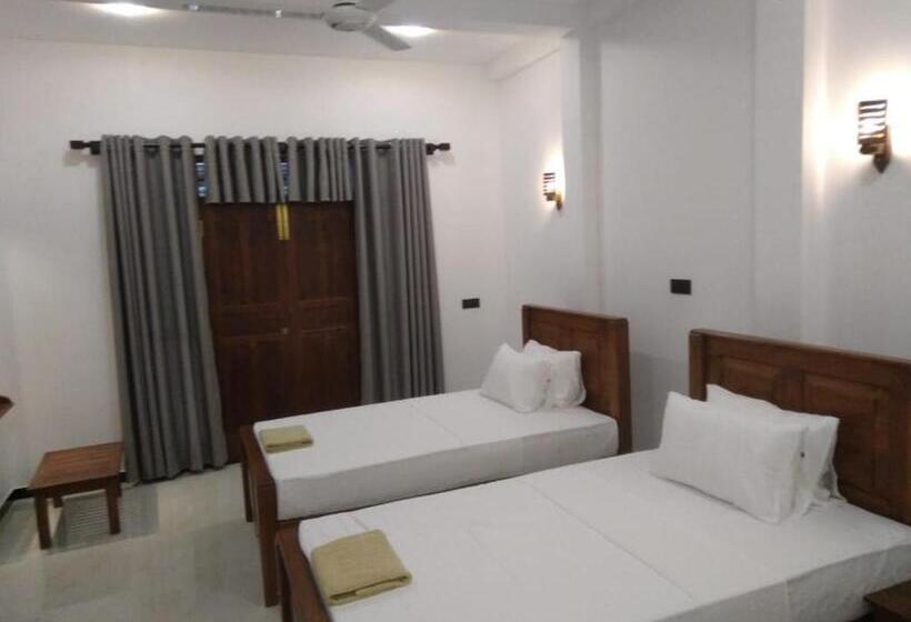 Пансион The Green Lagoon Villa