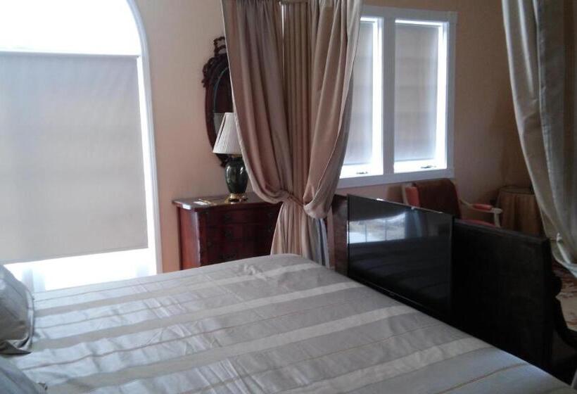 مبيت وإفطار Inntiquity, A Country Inn