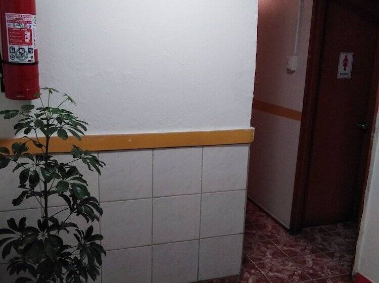 Bed & Breakfast Residencial Don Santiago