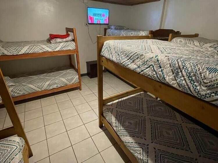 Bed & Breakfast Residencial Don Santiago