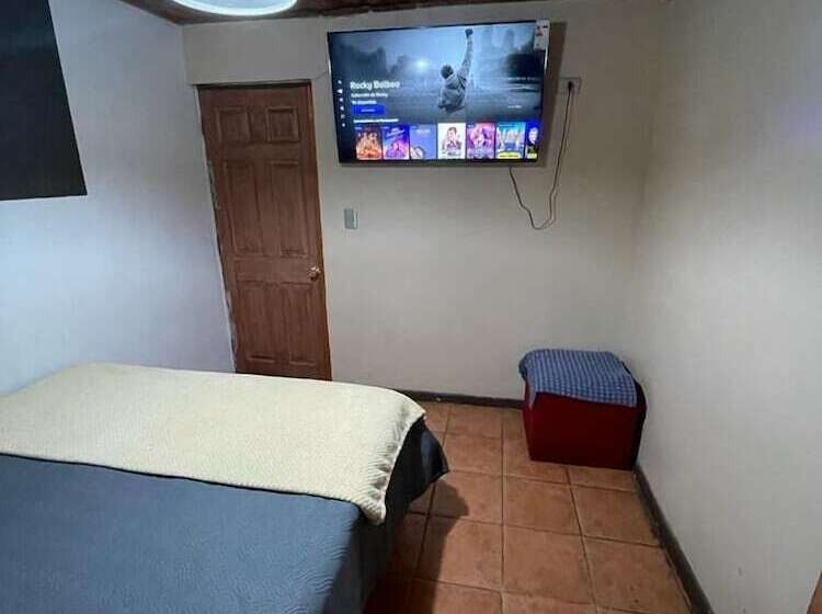 Bed & Breakfast Residencial Don Santiago