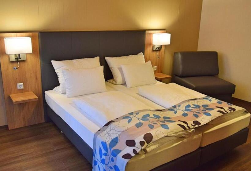 Cafe Hotel Altreuter