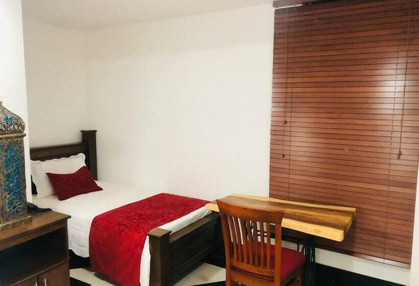 هتل Boutique Campanario Del Rio