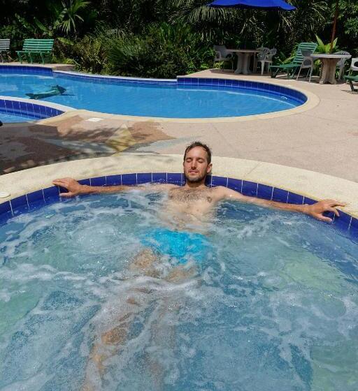 هتل Cabañas Bambu Mindo