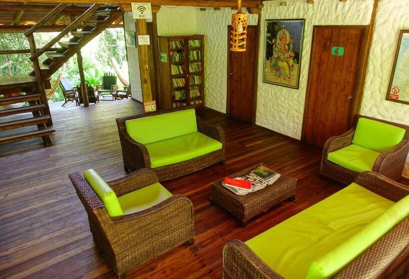 هتل Cabañas Bambu Mindo