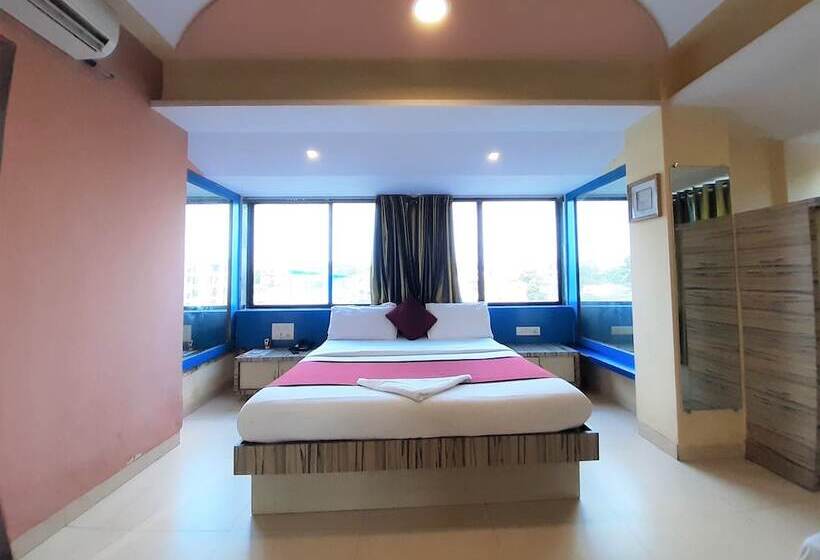 בית מלון כפרי Hexa Executive