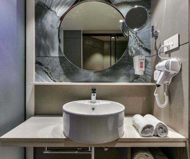 هتل Indie Stays, Bkc