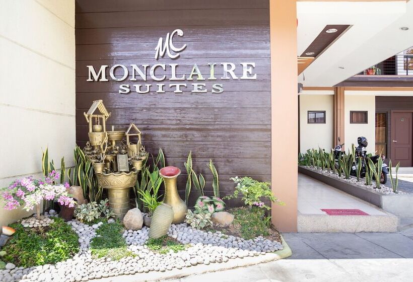 בית מלון כפרי Oyo 153 Monclaire Suites